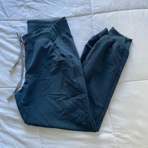 Dark harbor Figs jogger bottoms